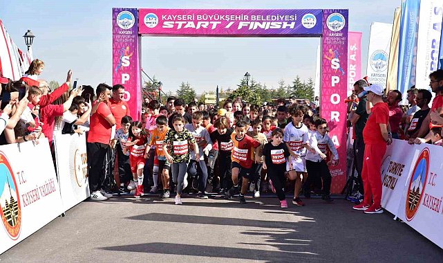 Spor A.Ş.'den 1000 kişilik cumhuriyet koşusu