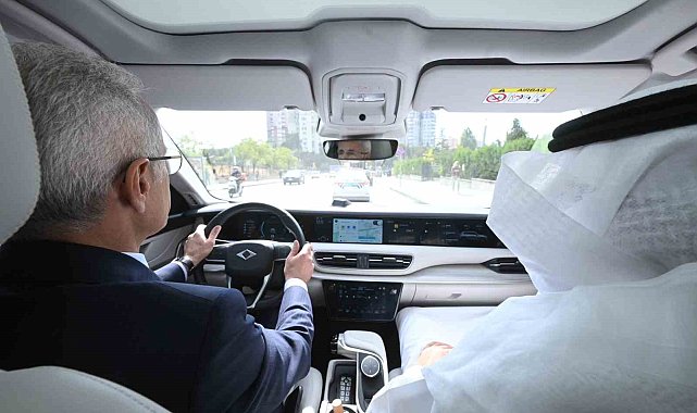 Suudi Ulaştırma Bakanı, Togg ile tur attı