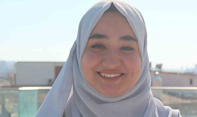 Taliban'ın bombalı saldırısından yaralı kurtulan Fatima dünyaya seslendi