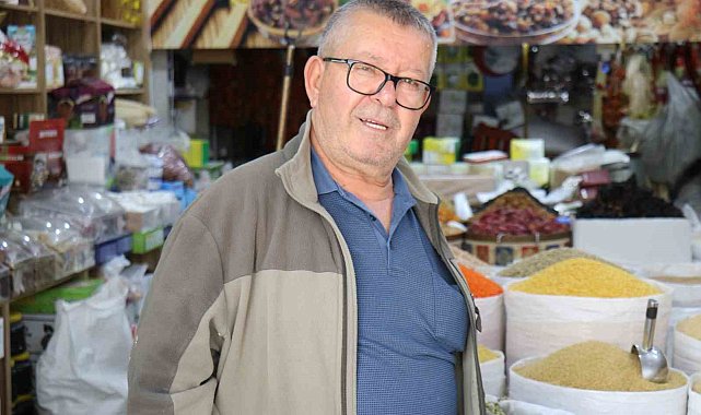Tarihi Uzun Çarşı'daki aktarlarda kış öncesi şifalı ot yoğunluğu