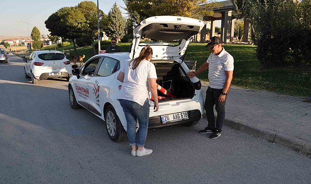 Trafik kurallarını ihlal eden sürücüler yeni sürücü adaylarına zor anlar yaşatıyor
