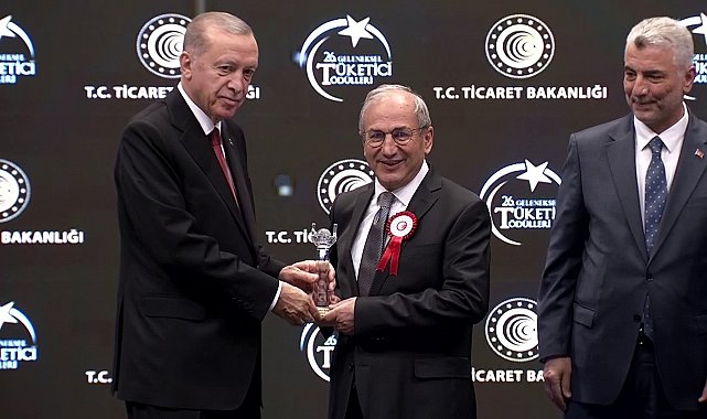 Türkiye Gazetesi Ankara Temsilcisi Bülbül'e Tüketici Özel Ödülü