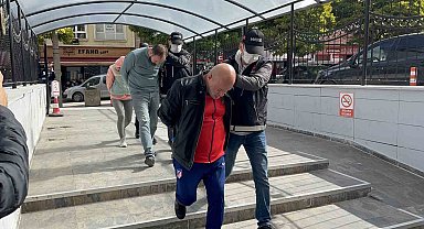 Uyuşturucu operasyonunda yakalanan 4 şüpheli adliyeye sevk edildi