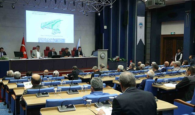 Yatırımda kendi rekorunu kıran büyükşehirden 2,5 milyar TL'lik ek bütçe