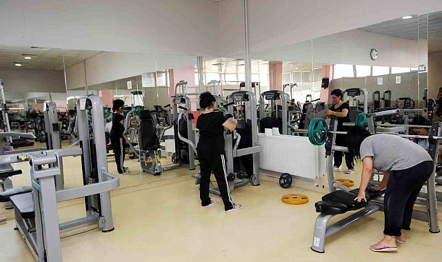 Yenimahalle Belediyesi temiz tuttuğu havuzlarıyla kışa hazır