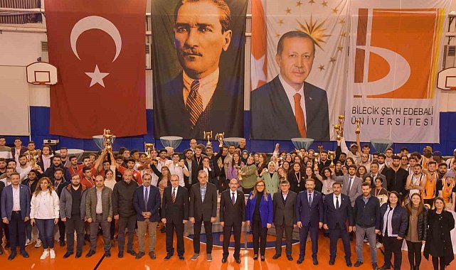 100. Yıl Spor Oyunları'nın ödülleri sahiplerini buldu