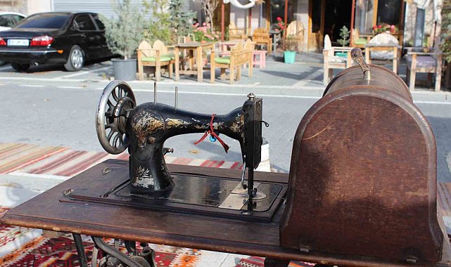 130 yıllık dikiş makinesi yıllara meydan okuyor