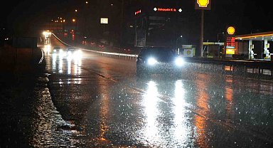 43 ilin geçiş güzergahı Kırıkkale'de sağanak etkili oldu