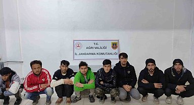 Ağrı'da 24 düzensiz göçmen yakalandı, 2 organizatör gözaltına alındı