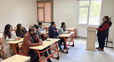 Aksoy'dan eğitime destek