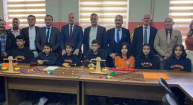 Alaşehir'de Matematik Atölyesi açıldı