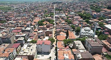 Alaşehir'in prestij caddesinde sıra üst yapıda