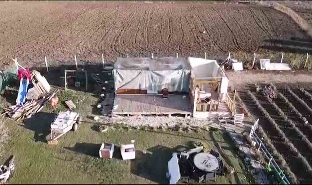 Amasya'da çiftlik evini hortum vurdu, o anlar kameraya yansıdı