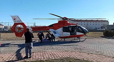Ambulans helikopter ayağı ampute edilen hasta için havalandı