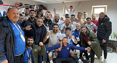 Anadolu Üniversitesi play-off hattını bırakmıyor