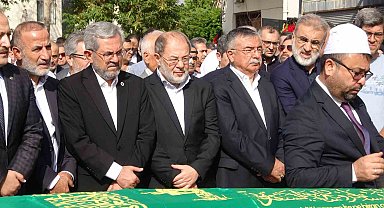 Ankara Üniversitesi Rektörü Ünüvar'ın vefat eden annesi, eski bakanların katılımıyla uğurlandı