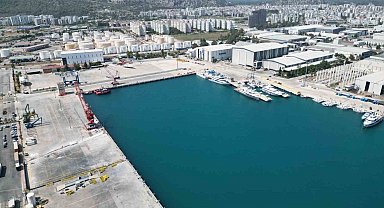 Antalya Serbest Bölgesi'nin yıl sonu ticaret hacmi beklentisi 1,1 milyar dolar
