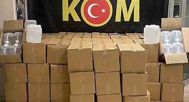 Antalya'da 7 bin litre kaçak alkol operasyonu
