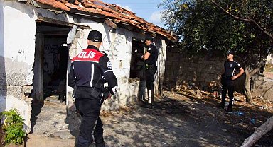 Antalya'da aranan 54 şahıs yakalandı