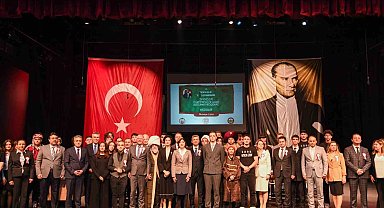 Antalya'da Öğretmenler Günü kutlandı