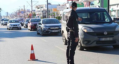 Antalya'da şok yol uygulamalarında bin 263 şahıs sorgulandı