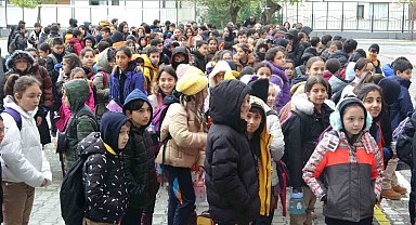 Ara tatil bitti, İstanbul'da öğrenciler ders başı yaptı