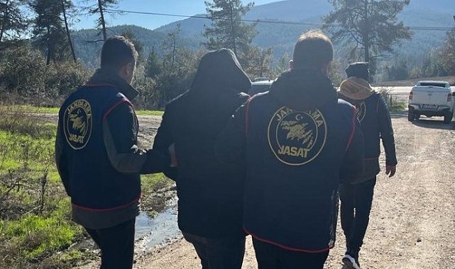 Aranan şahıslara jandarmadan operasyon