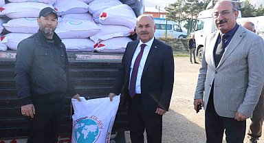 Arpa tohumları çiftçiyle buluştu