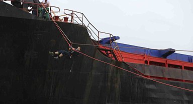 Artvin AFAD Müdürü Kemal Şenlioğlu: "13 kişiyi güvenli şekilde karaya indirdik; Operasyonumuz sağlıklı bir şekilde tamamlandı"