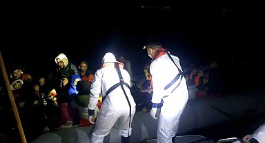 Ayvacık açıklarında 54 kaçak göçmen yakalandı