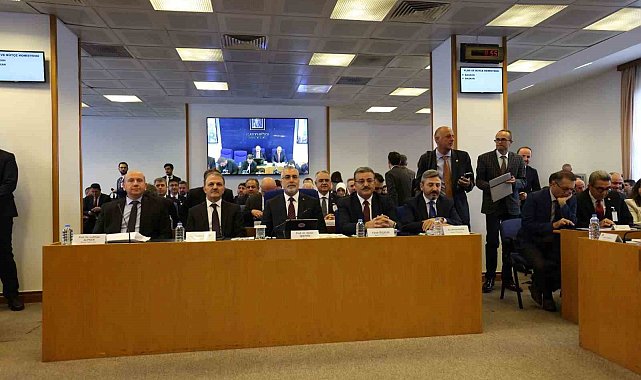 Bakan Işıkhan: "Asgari ücrette bizim temel hedefimiz satın alma gücünün düşmemesidir"