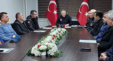 Bakan Yerlikaya: "Kafkametler isimli kuru yük gemisi batmıştır, 12 mürettebata halen ulaşılamamıştır"