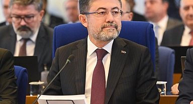 Bakan Yumaklı: "Su ürünleri ihracatının yıl sonuna kadar 2 milyar dolara çıkmasını bekliyoruz"