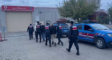 Balıkesir'de 16 düzensiz göçmen ve 3 organizatör yakalandı