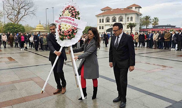 Bandırma'da öğretmenler günü törenle kutlandı