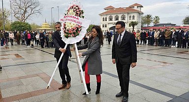 Bandırma'da öğretmenler günü törenle kutlandı