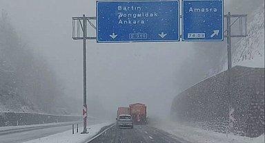 Bartın'da kar esareti