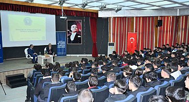 Başkan Aktaş, öğrencilerle tecrübelerini paylaştı
