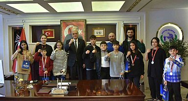 Başkan Bakkalcıoğlu genç sporcuları ağırladı