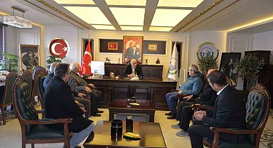 Başkan Bakkalcıoğlu'na dernek çalışmaları hakkında bilgi verdi