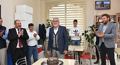 Başkan Bozkurt'a sürpriz doğum günü