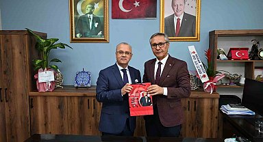 Başkan Kayda'dan meslektaşlarına çiçekli kutlama