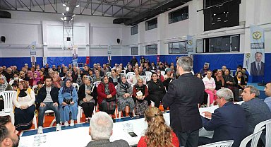 Başkan Kocaispir mahalle sakinlerini dinliyor