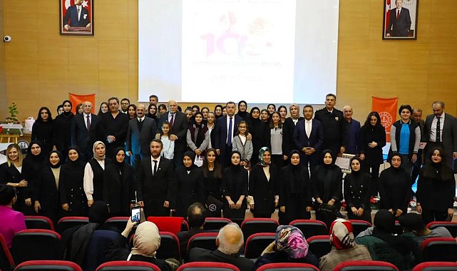 Başkan Pekmezci Rekabet Kurumu Kız Anadolu Lisesinin düzenlediği programa katıldı