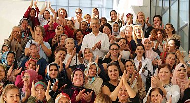 Başkan Tarhan, anket çalışmasında Mersin'de 1. sırada yer aldı