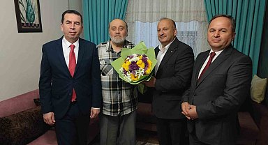 Başkan Tavlı'dan ilkokul öğretmenine vefa