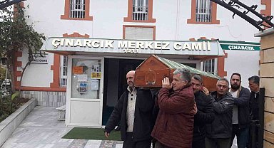 Batan kuru yük gemisinde ölen mürettebat Cüneyt Aygen Yalova'da toprağa verildi