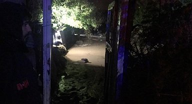 Batman'da sağanak nedeniyle kerpiç ev çöktü: Anne bulundu, 3 çocuğu kayıp