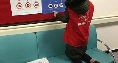Bayburt'ta kadına yönelik şiddete afişlerle dikkat çekildi