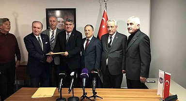 Beşiktaş Başkan Adayı Serdal Adalı, yönetim kurulu listesini teslim etti